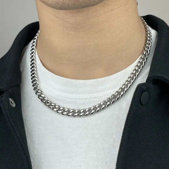 High Polished Cuban Link Chain Necklace 8mm 18in - Picture 1 of 5